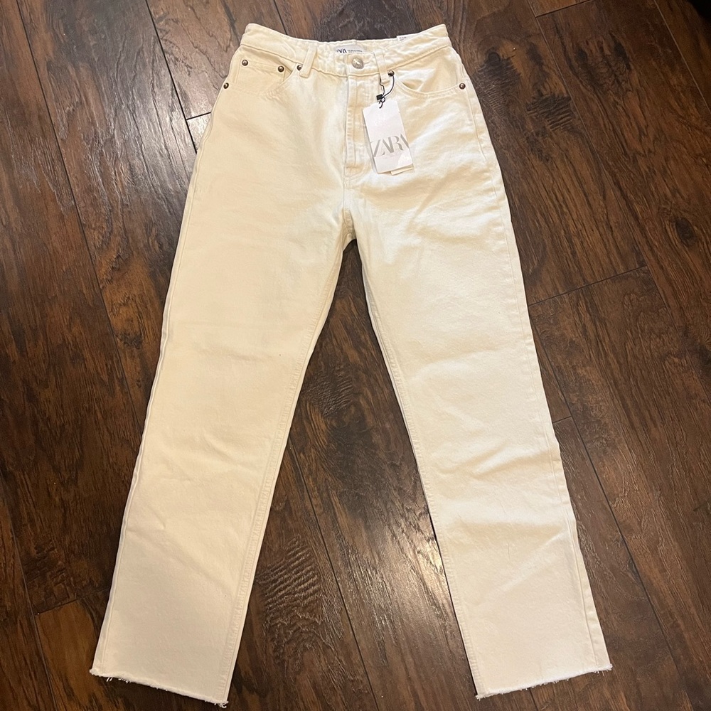 Zara- Cream ankle length jeans